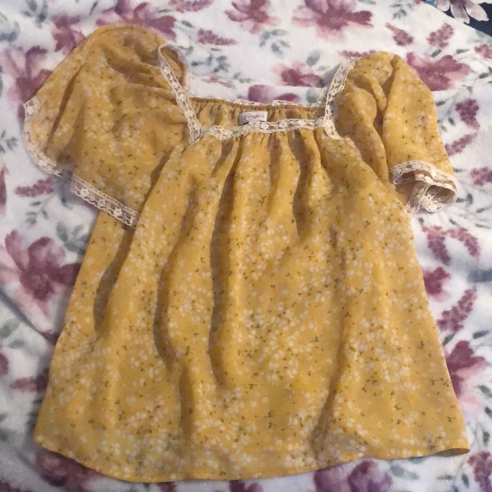 Candies brand size small shirt
